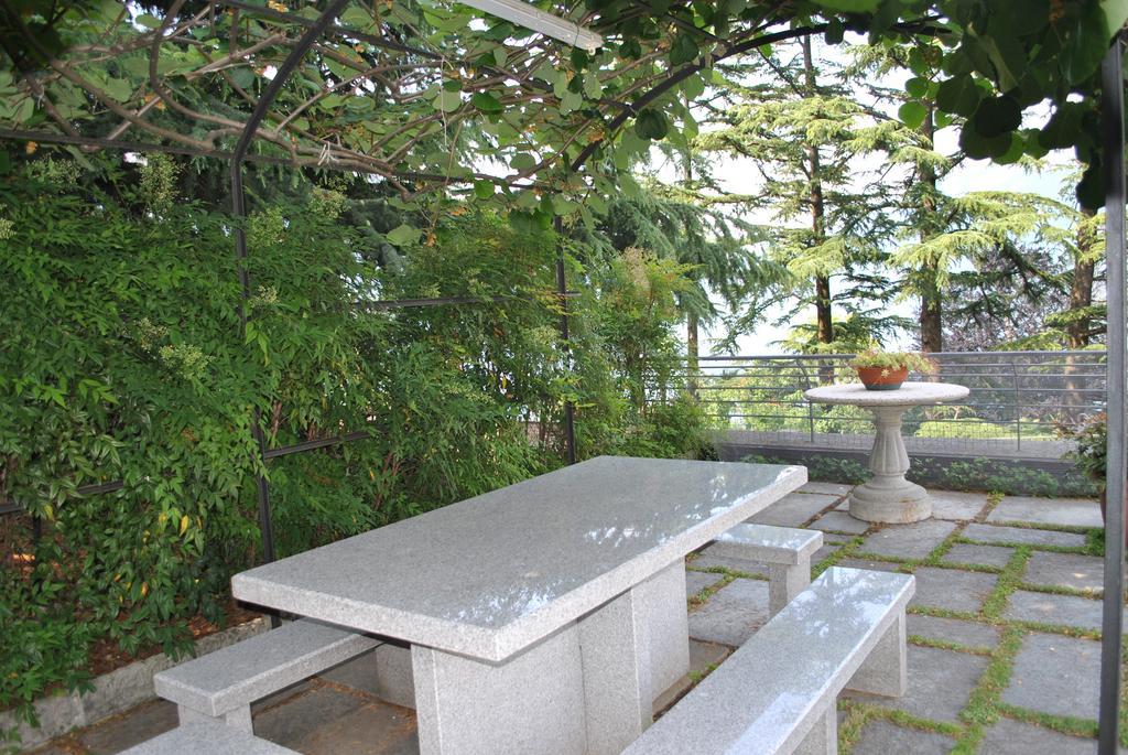 Oliveto Lario Villa Ortensia חדר תמונה